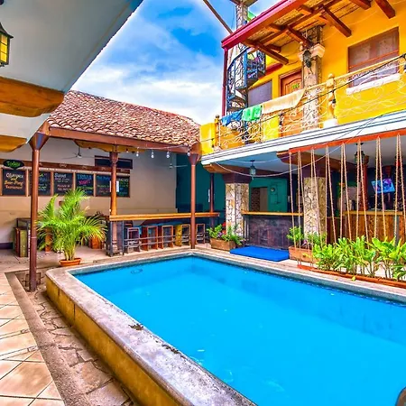 Oasis Hostel-2